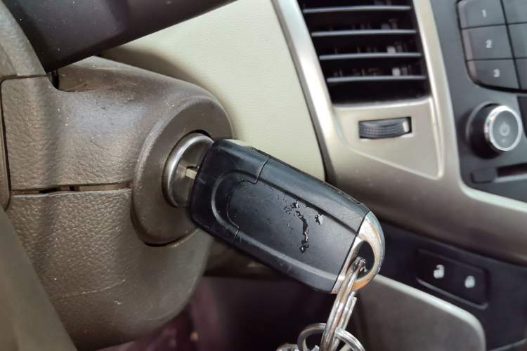 Used Chevrolet Cruze 2015 1.5L Classic SL MT
