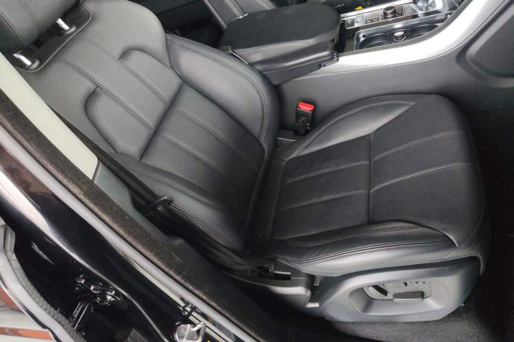 Used Land Rover Range Sport 2014 3.0 SC V6 HSE Right Front Seat