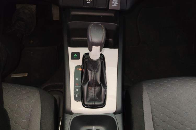 Used Honda Fit 2021 1.5L CVT Trend Edition Gear Lever