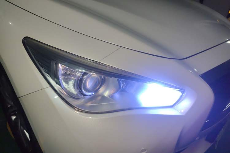Used Infiniti Q50L 2015 2.0T Comfort Edition Right Front Headlight