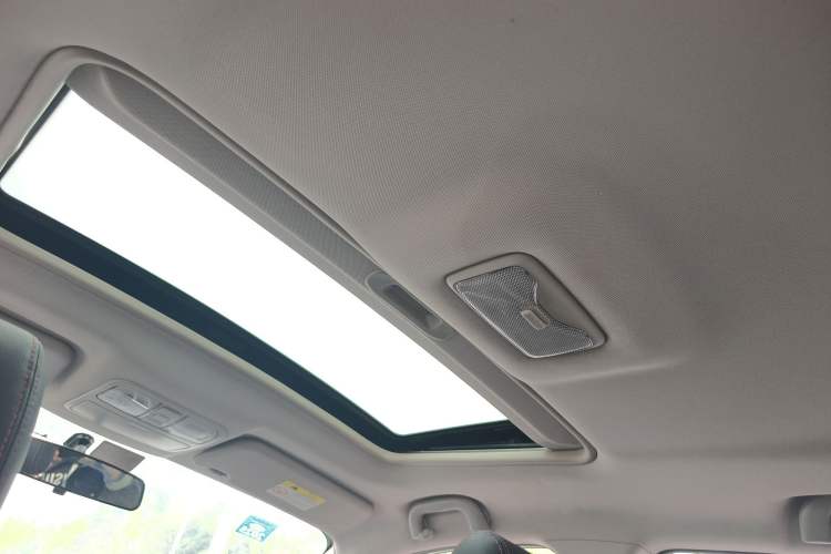 Used CHANGAN CS35 2016 1.6L Manual Luxury Model China V Standard
