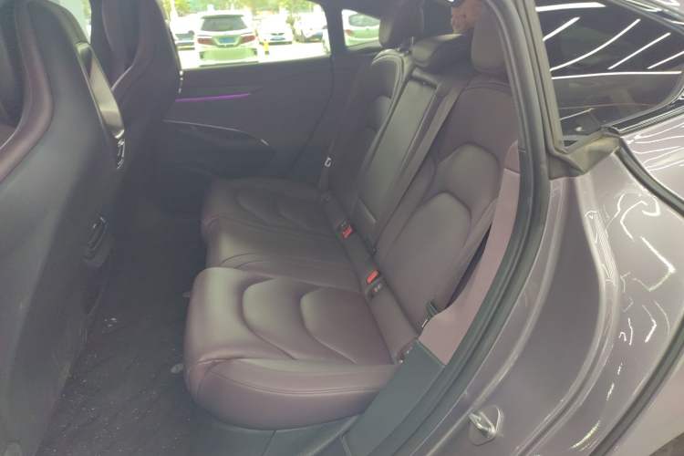 Used Xiaomi Auto SU7 2024 Rear-Drive Long-Range Intelligent Driving Version