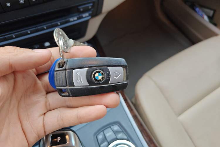 Used BMW X5 2011 xDrive35i U.S. specification Vehicle Key