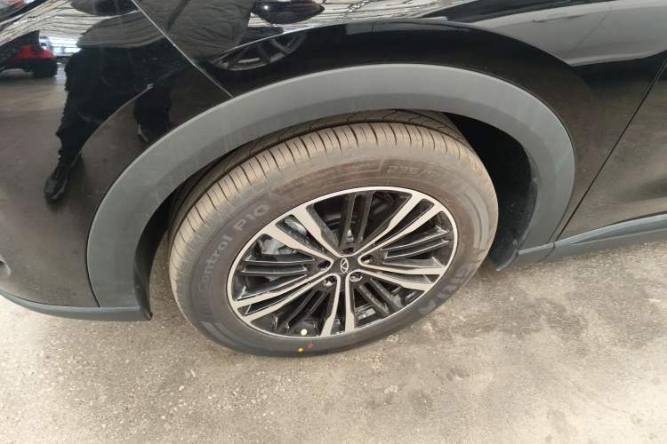 Used Chery Tiggo 9 2026 Model 9X 2.0T Automatic Two-Wheel Drive Luxury Edition