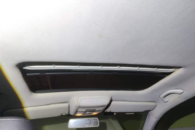 Used Volkswagen Golf 2012 1.4 TSI Manual Comfort Edition Headliner
