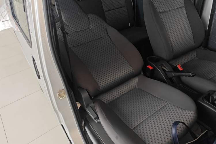 Used Wuling Zhiguang 2019 1.2L Van Utility Model 5-Seater