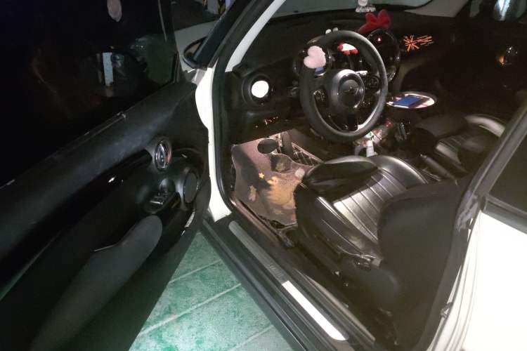 Used MINI 2018 1.5T COOPER Classic Edition