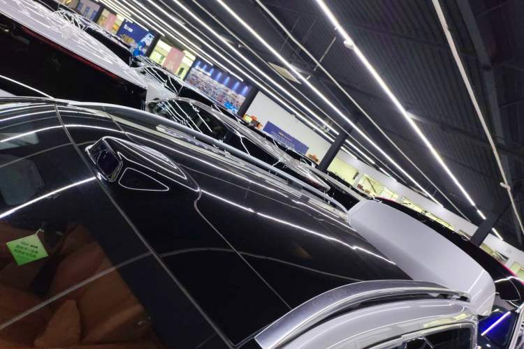 Used Hima AITO M9 2024 All-Electric Ultra Version 100 kWh 6-Seater Model Roof