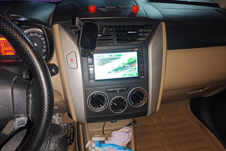 Used Venucia R50 2013 1.6L Manual Fashion Edition