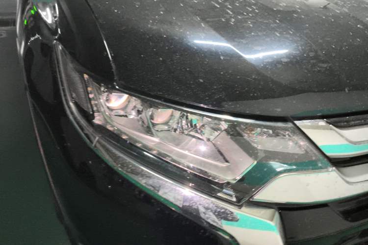 Used Mitsubishi Outlander 2018 2.4L 4x4 Elite Edition 5 Seats Right Front Headlight