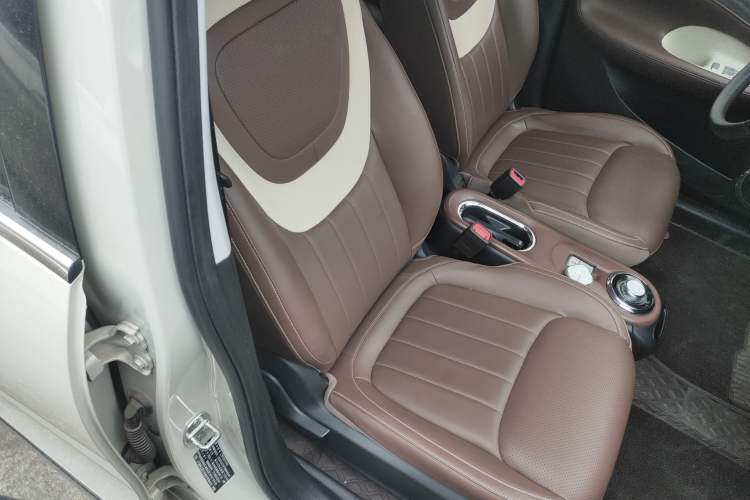 Used Wuling Bingo 2023 410 km Lingxi Deluxe Edition
