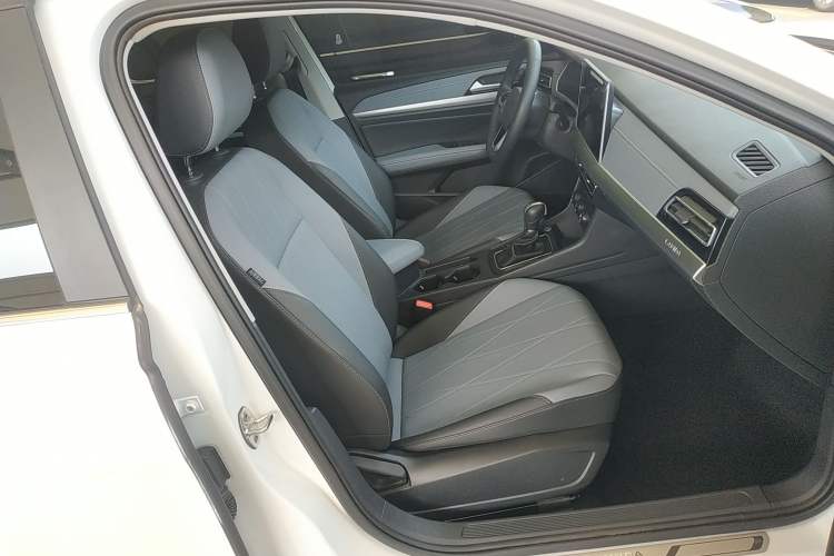 Used Volkswagen Lavida 2024 1.5L Automatic 5 Million Edition Right Front Seat