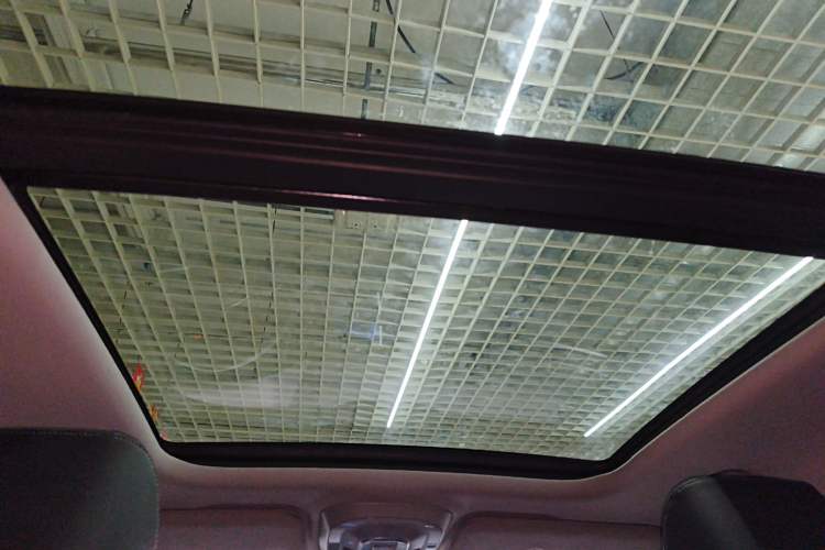 Used Zotye Domy X7 2017 1.8T Manual Luxury Model
