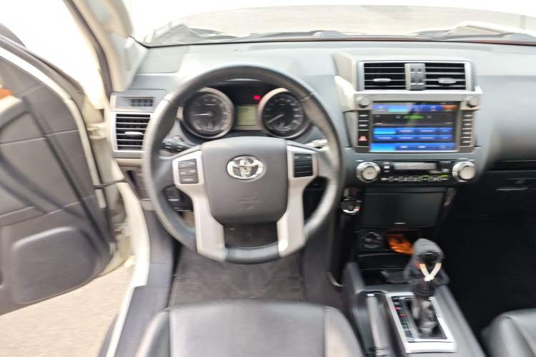 Used Toyota Prado 2016 2.7L Automatic Standard Edition Steering Wheel