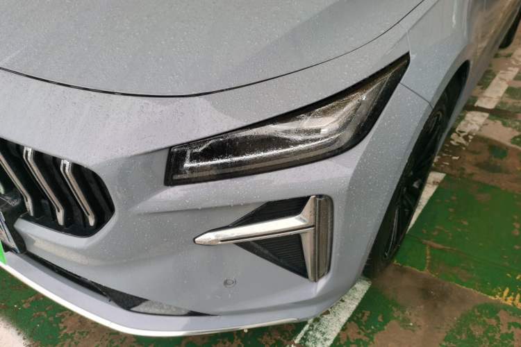 Used Geely Auto Preface 2024 Zhiqing 1.5TD Tiangong Edition Left Front Headlight