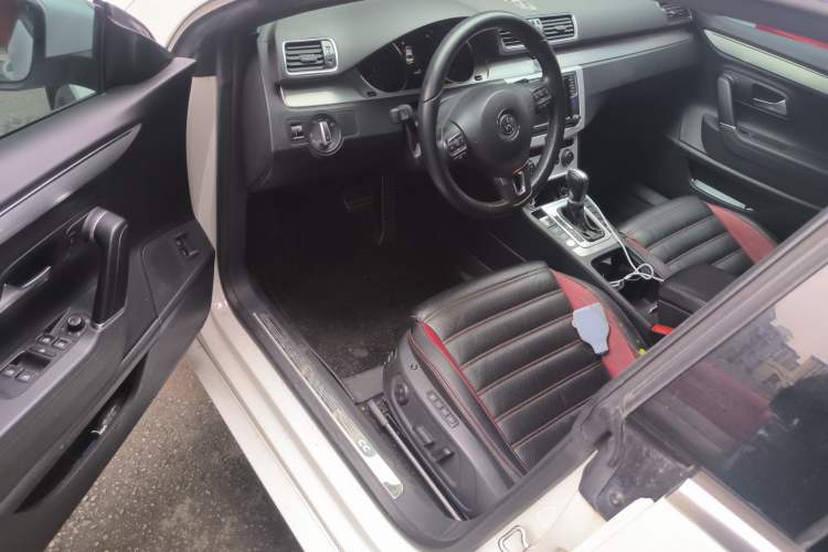 Used Volkswagen FAW-Volkswagen CC 2016 1.8TSI Luxury Model Driver Seat