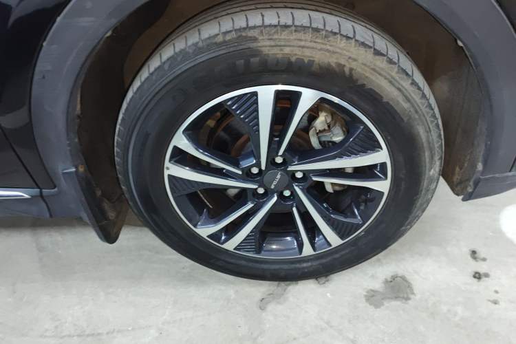 Used JETOUR X70 PLUS 2022 1.5T CVT Mountain 7-Seater Exterior 4