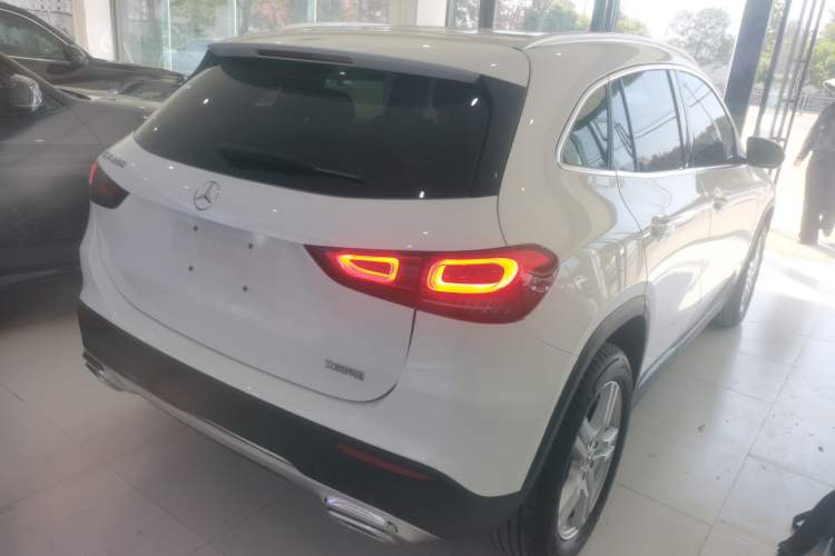 Used Mercedes-Benz GLA 2022 Second Facelift GLA 200 Rear Right 45 Deg
