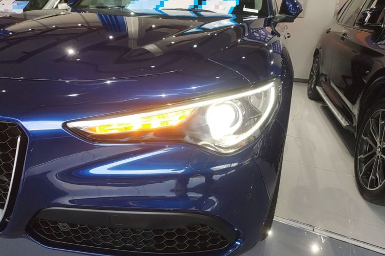 Used Alfa Romeo Stelvio 2017 2.0T 200HP Elite Edition
