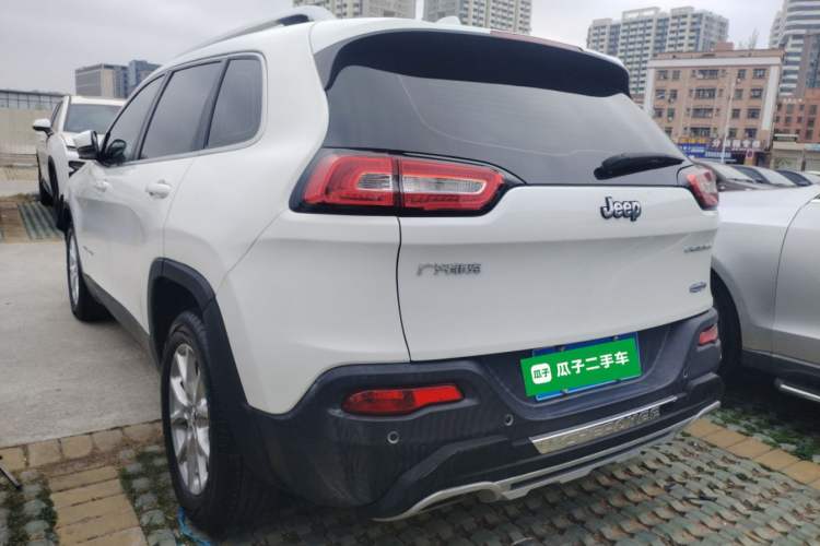 Used Jeep Cherokee 2016 2.4L Leading Edition