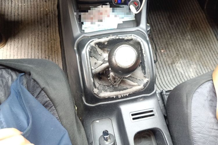 Used CHANGAN OSHAN X70A 2019 1.5L Manual Basic Version China VI Standard Gear Lever