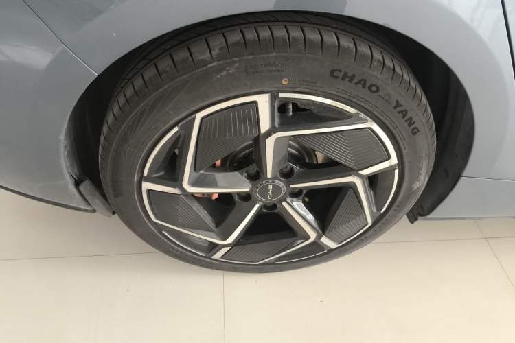 Used BYD Seal 2022 650 km All-Wheel-Drive Performance Version
