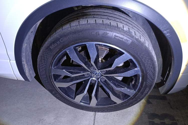 Used Volkswagen Tiguan L 2019 330TSI Automatic Two-Wheel Drive R-Line Flagship Model China VI Standard