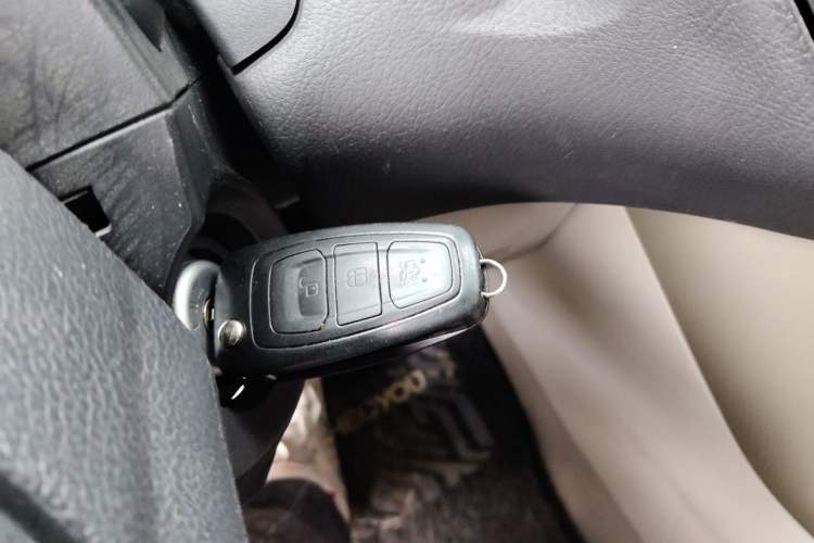 Used Ford Focus 2015 Sedan 1.6L Automatic Comfort Model Vehicle Key