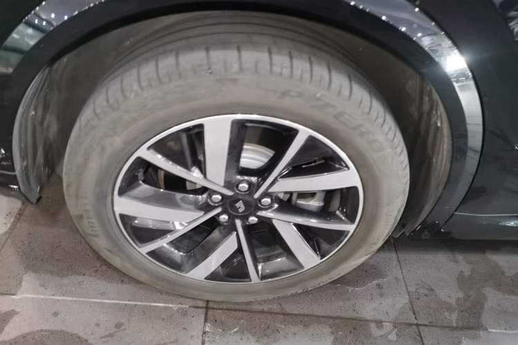 Used Li Auto L8 2023 Air model