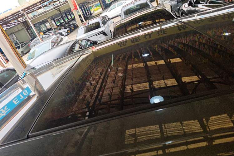 Used Hongqi HS6 PHEV 2026 220 All-Wheel Drive Smart Hybrid Version Roof