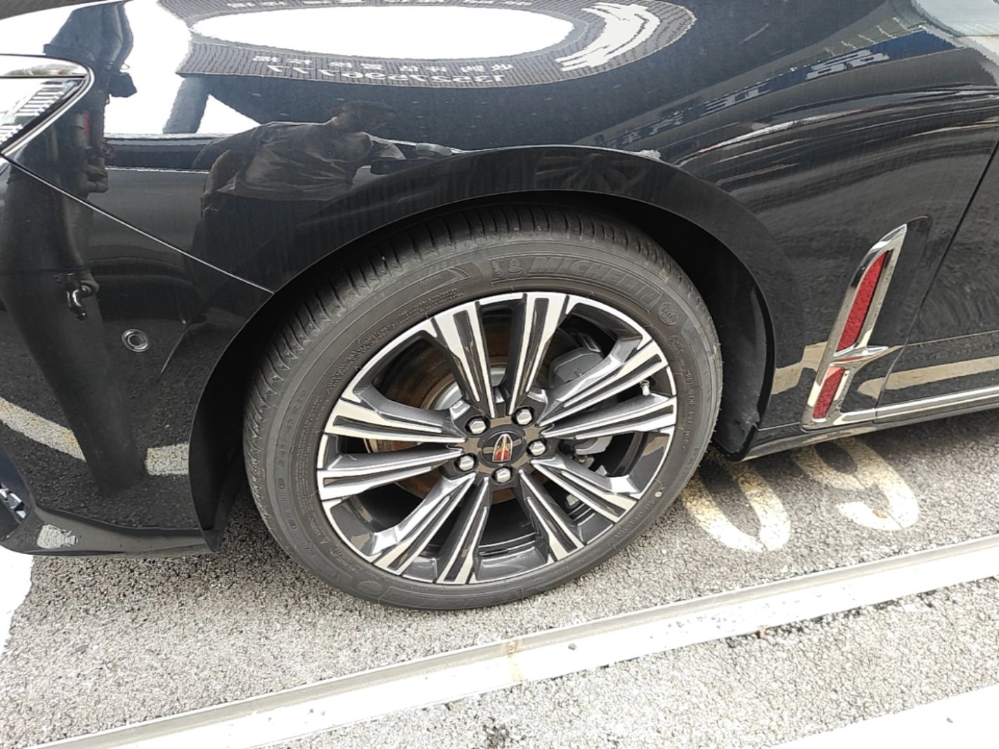 Hongqi H9 2024 2.0T Qichang Private Enjoyment Luxury Edition — снимка 8