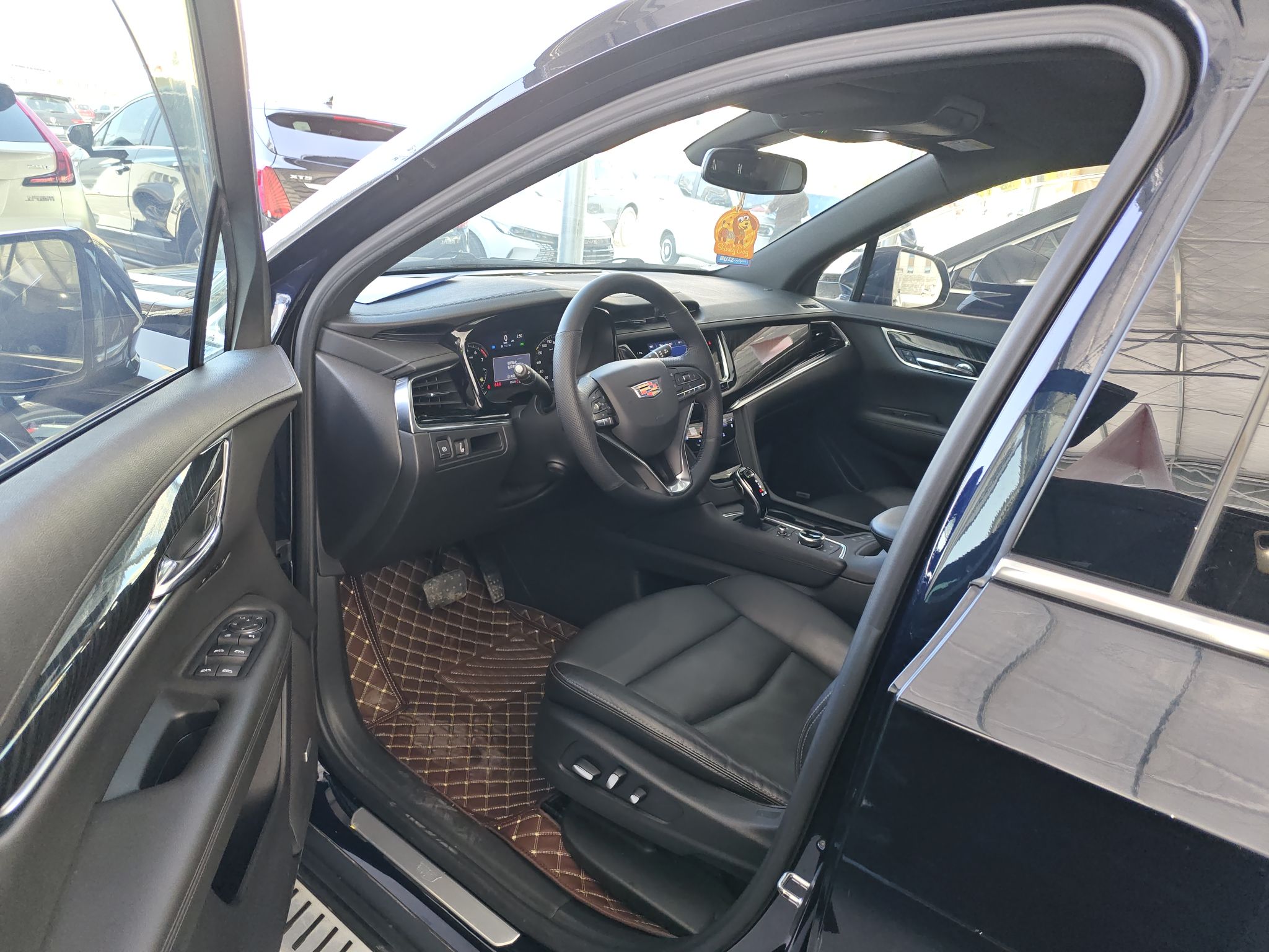 Interior delantero