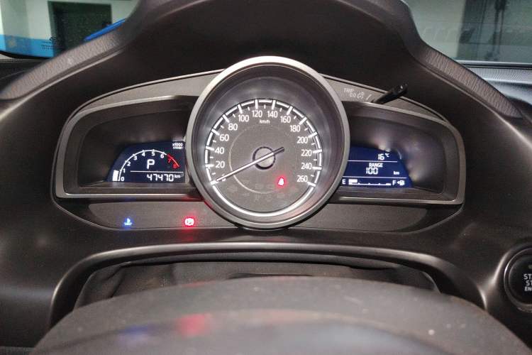 Used Mazda 3 Axela 2019 Cloud-Controlled Sedan 1.5L Automatic Luxury Model China VI Standard Instrument Cluster