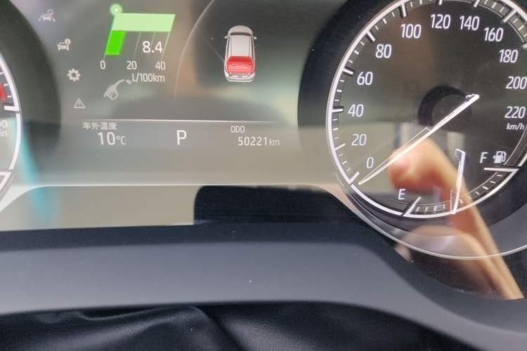 Used Toyota Harrier 2022 2.0L CVT Two-Wheel Drive Luxury Edition