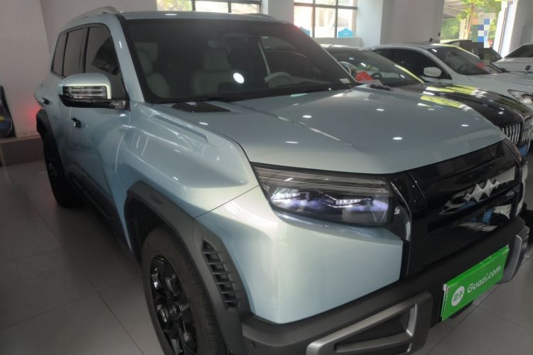 Used Formula Leopard Titanium 3 2025 501 km Range Rear-Wheel Drive Intelligent Driving Max Edition
