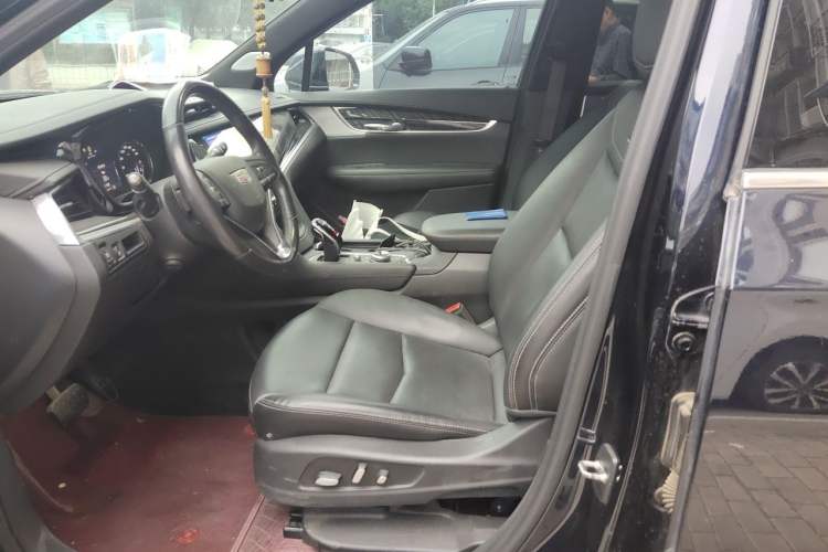 Used Cadillac XT6 2022 2.0T Six-Seater Four-Wheel Drive Luxury Version
