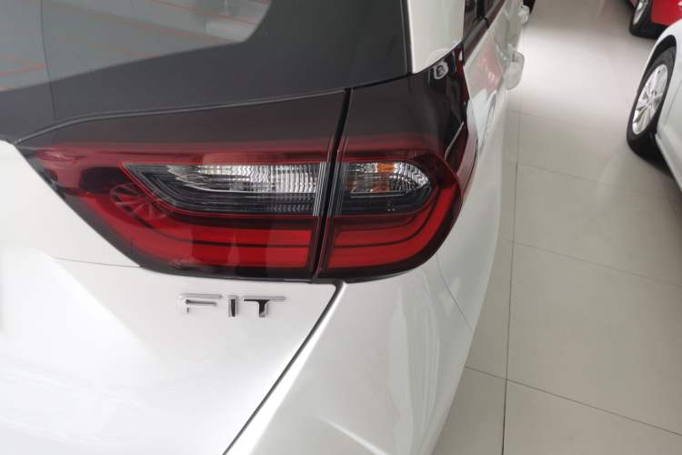 Used Honda Fit 2021 1.5L CVT Trend Edition Exterior 3