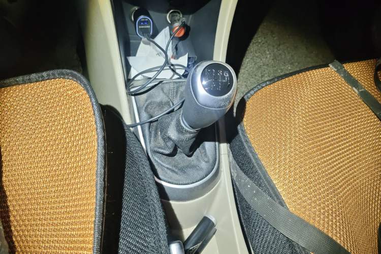 Used Hyundai Verna (older generation) 2014 1.4L Manual Smart GLS Trim