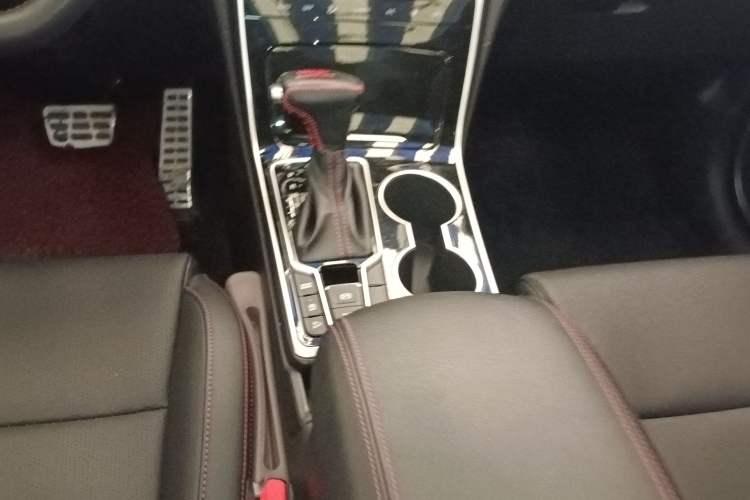 Used Kia KX5 2019 1.6T Automatic Two-Wheel Drive Luxury Edition