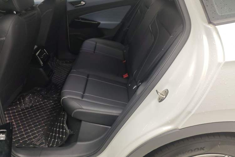 Used Volkswagen ID.4 X 2025 Smart Version Pure & Intelligent Enjoyment Edition Left Rear Seat