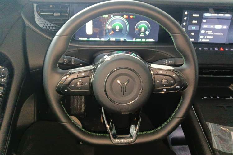 Used VOYAH FREE 2025 318 318 km Rear-Drive Touring Edition
