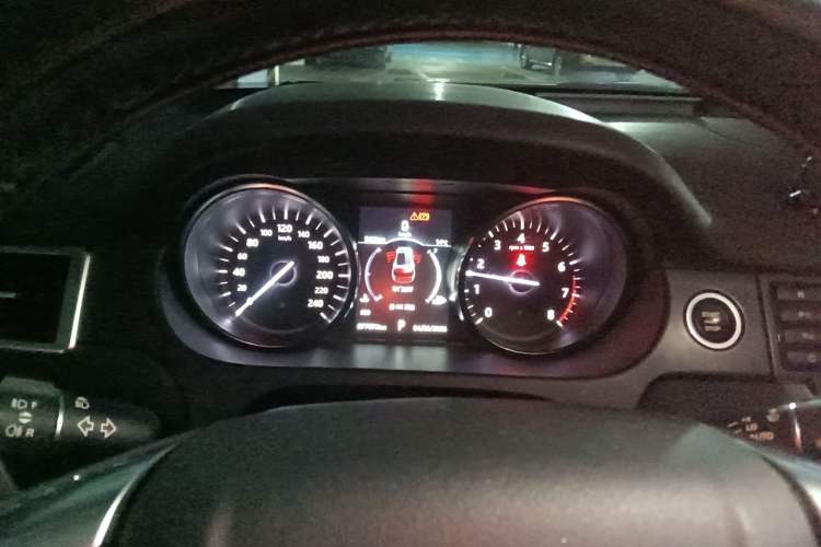 Used Land Rover Discovery Sport 2017 2.0T SE
