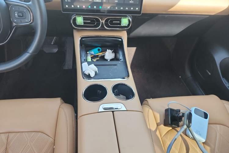 Used Leapmotor C11 2024 All-Electric 580 Luxury Edition Gear Lever