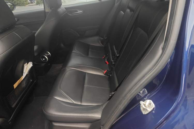 Used Alfa Romeo Giulia 2017 2.0T 280HP Luxury Edition
