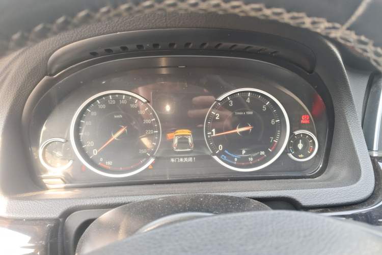 Used BMW 5 Series GT 2015 528i Leading Model Instrument Cluster