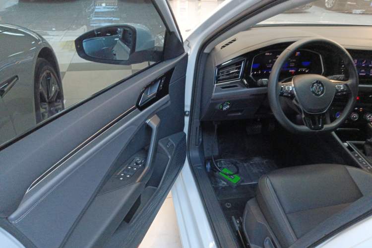 Used Volkswagen Sagitar 2021 280TSI DSG Comfort Connect Edition Driver Seat