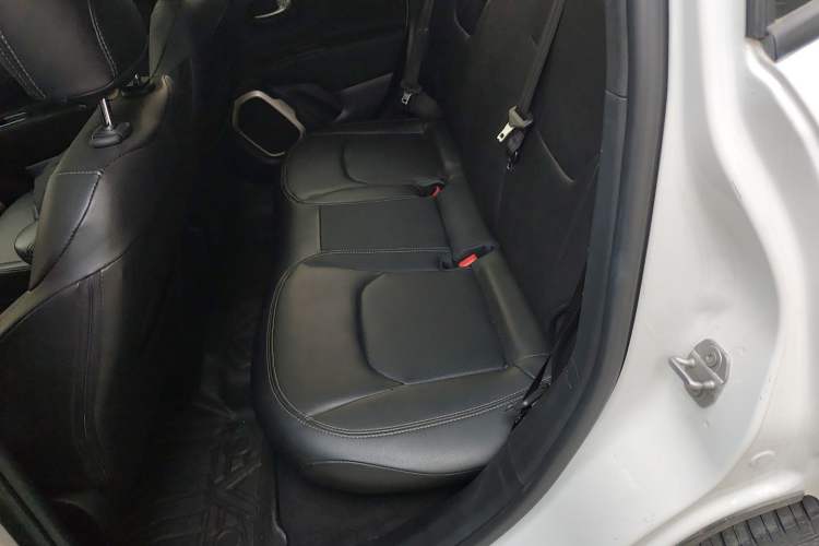 Used Jeep Renegade 2018 Connected Large Screen Version 180T Automatic High-Energy Edition