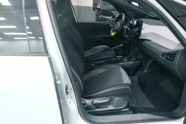 Used Volkswagen ID.3 2022 Active Pure Intelligent Enjoyment Edition
