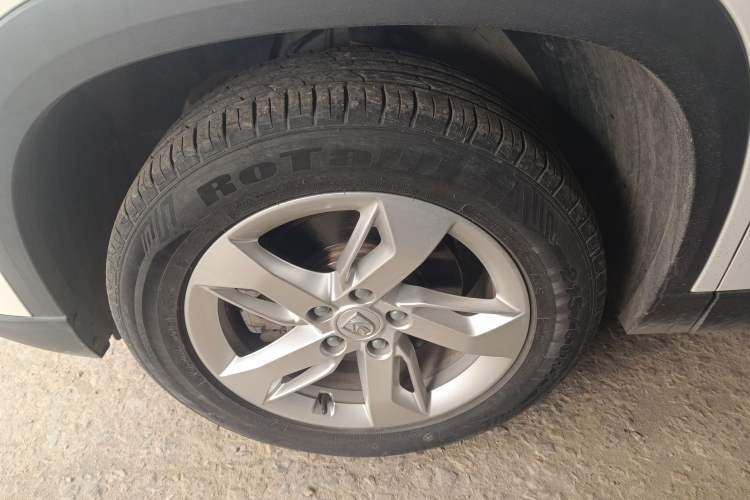 Used Baojun 530 2019 1.5T Manual Comfort Version 7 Seats China VI Emission Standard
