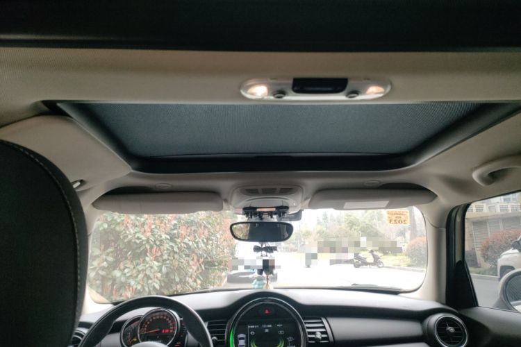 Used MINI 2016 1.2T ONE Pioneer Edition Five-Door Version
